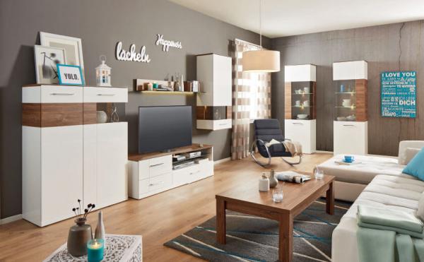 Belo-rjavi regali dnevna soba