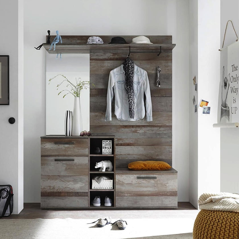 garderoba predsoba ogledala obešalniki predalniki