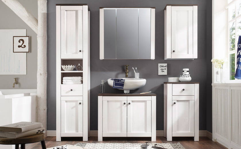 majhna kopalnica bela kopalniške omare omarice