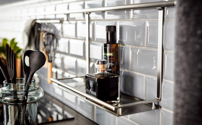 kuhinja polica regali kuhinjski pripomočki dodatki