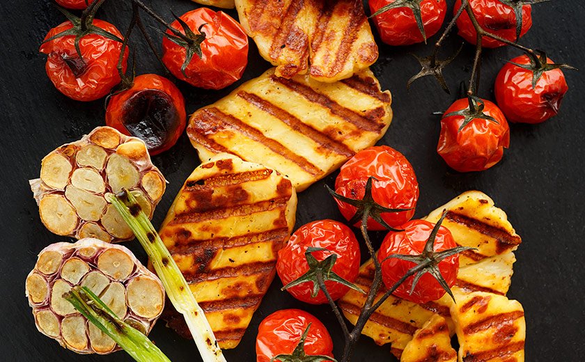 Pečena zelenjava na žaru s sirom Halloumi