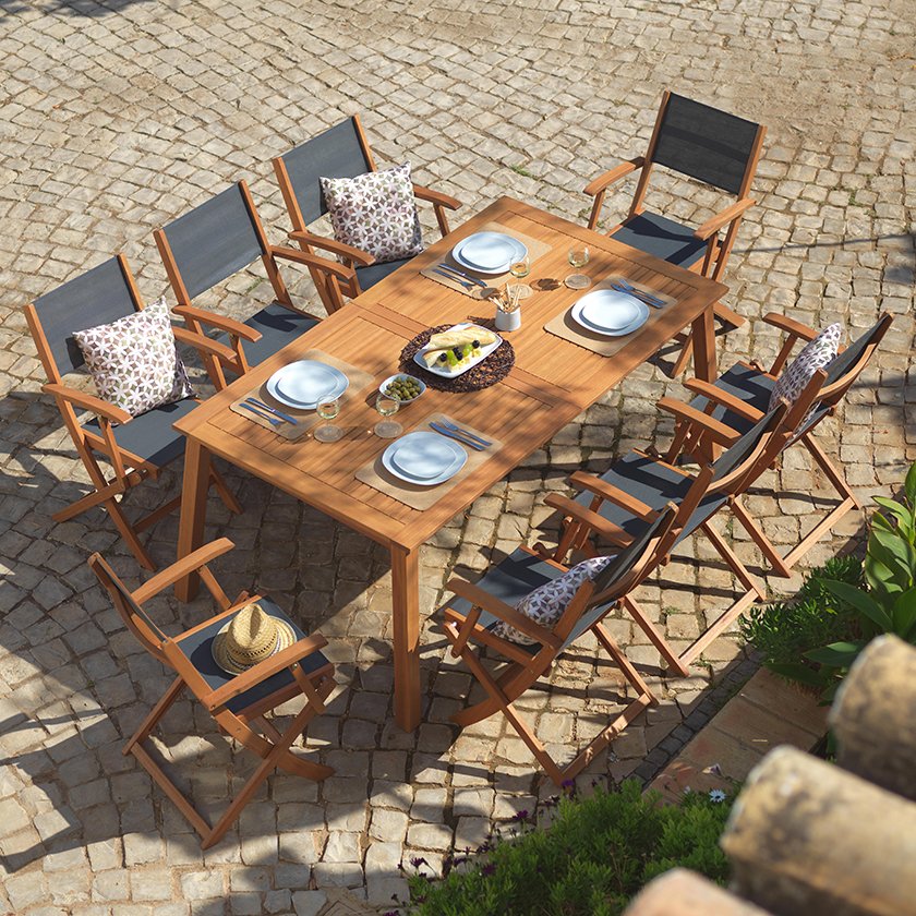 sezona piknikov vrtna miza stoli les dekor okrasni vzglavniki prti pogrinjki