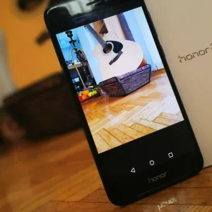 [TESTIRALI SMO] Honor 8 Lite – Veliko muzike za malo denarja