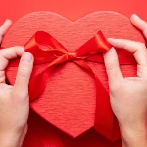 Valentinovo – praznik ljubezni in čas za popolno darilo