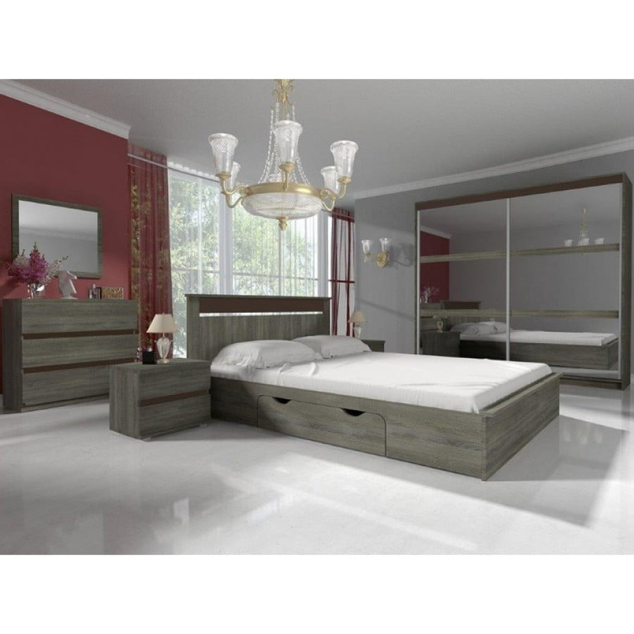 Opremite svojo spalnico z novim kompletom TIFANY 1. Je modernega dizajna in čistih linij. Narejena je iz kvalitetne laminirane plošče s ABS robovi. Spalnica