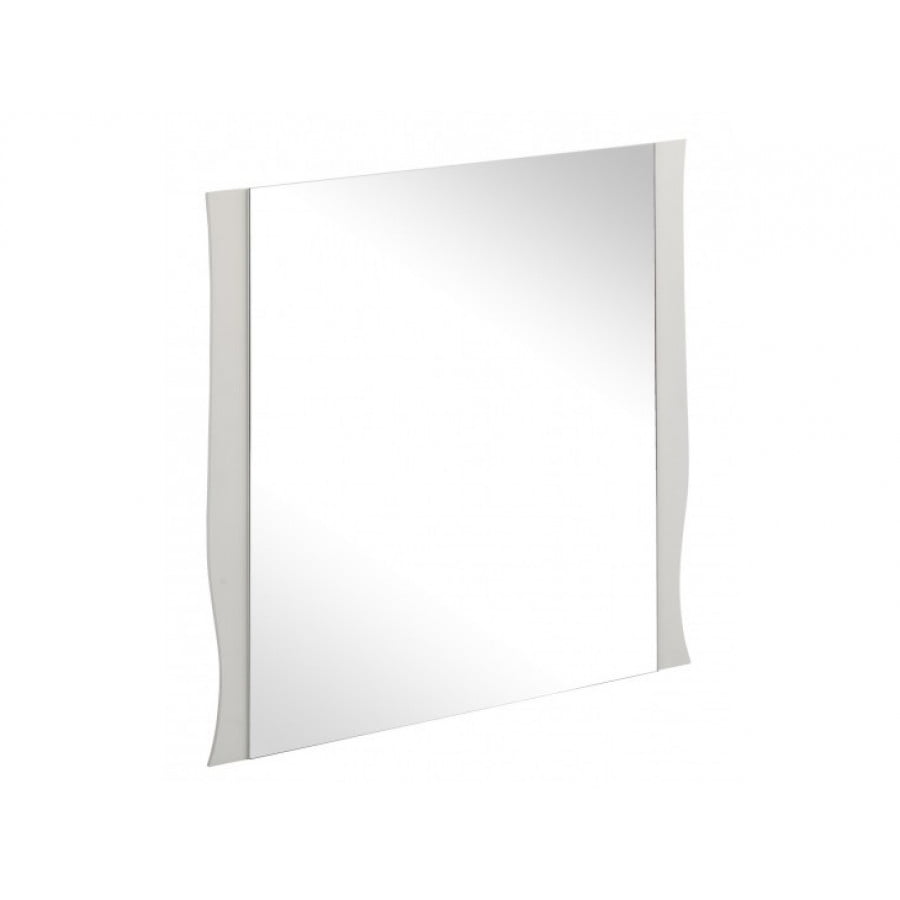 Kopalniško ogledalo LIZA 80 cm ima okvir iz naravnega lesa. Primerno je za kopalnice. Dimenzije: - D: 80 x G: 2 x V: 80 cm