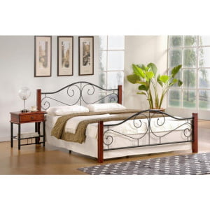 Kovinska postelja VIOLETA je v kombinaciji kovine in lesa. V ceno vključen posteljni pod.