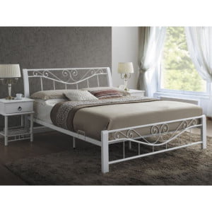 Masivna postelja LAN. Elegantnega videza za moderno spalnico. V kombinaciji kovine in lesa. Dimenzija postelje je 160x200 cm. V ceno je vključen POSTELJNI