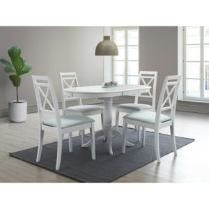 Elegantna miza DOLORES bo poživela vsako jedilnico. Miza je kvalitetna in stabilna, z možnostjo podaljšanja.