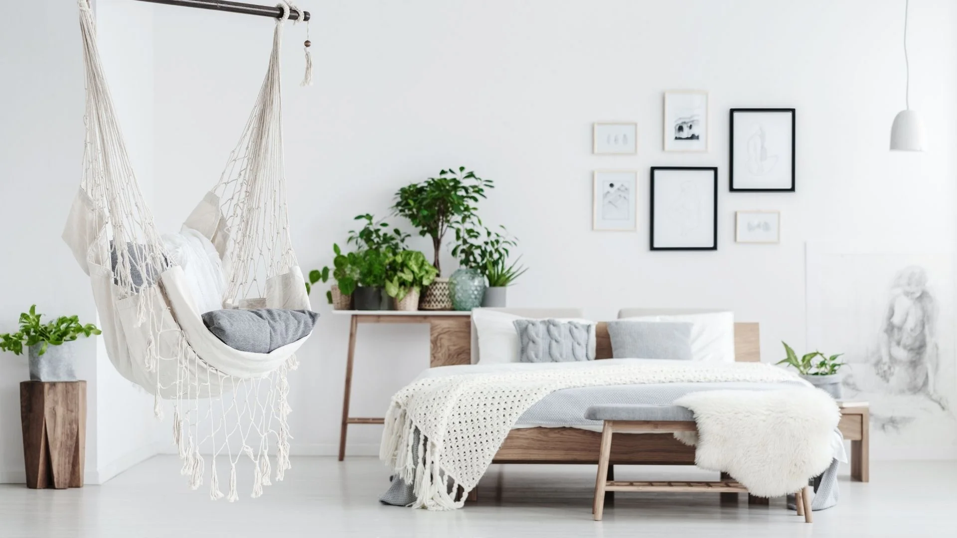 Spalnice - Pohištvo za spalnice