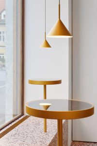 Namizna svetilka Funnel - slika 2