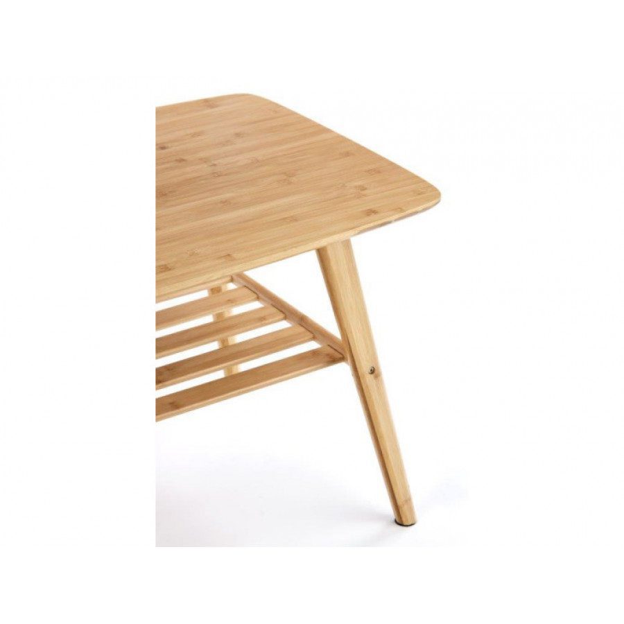 Moderna klubska mizica DORA narejena iz lesa. Klubska mizica Dora je kvalitetna ter stabilna in primerna za vsak prostor, saj je priročna in preprosta a