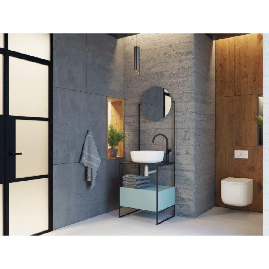 Kopalniška omarica ALAKA ima kovinsko konstrukcijo ter ogledalo. Je odlična rešitev za majhne kopalnice in ustvari dodaten dekor v kopalnici. Ima črno