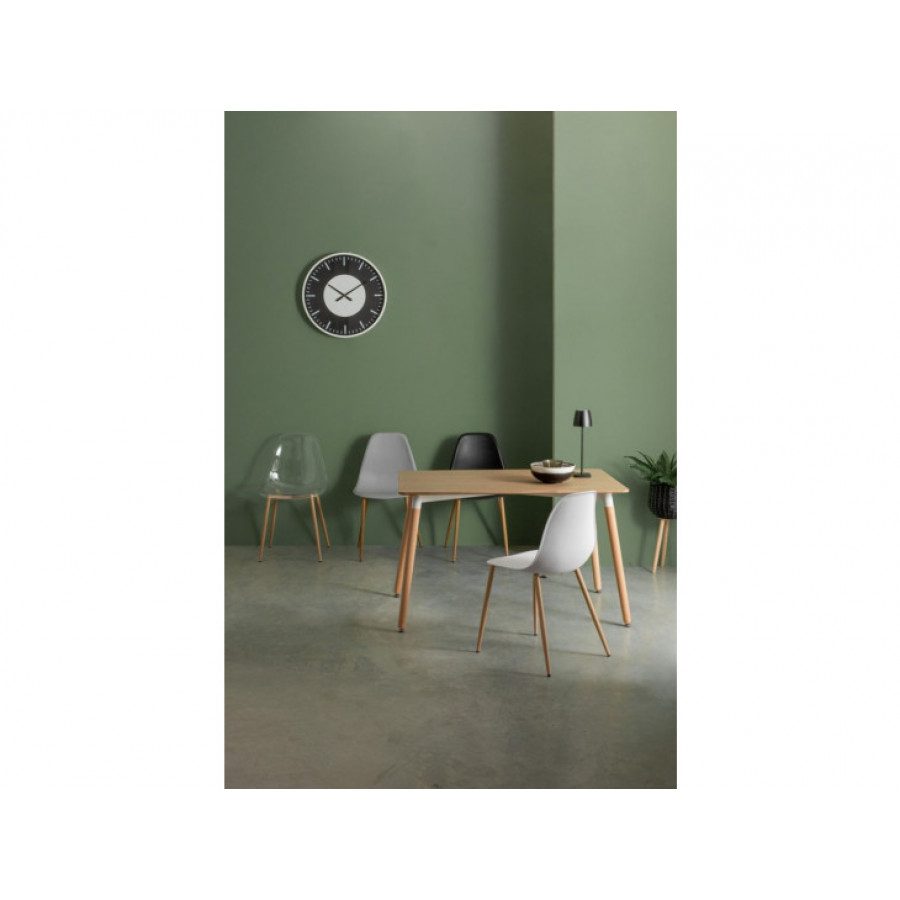 Jedilni stol MANDY je dobavljiv v beli barvi, kovinske noge v barvi lesa. Sedalni del iz polipropiena. Dimenzije: širina: 53cm globina: 46cm višina: 82cm