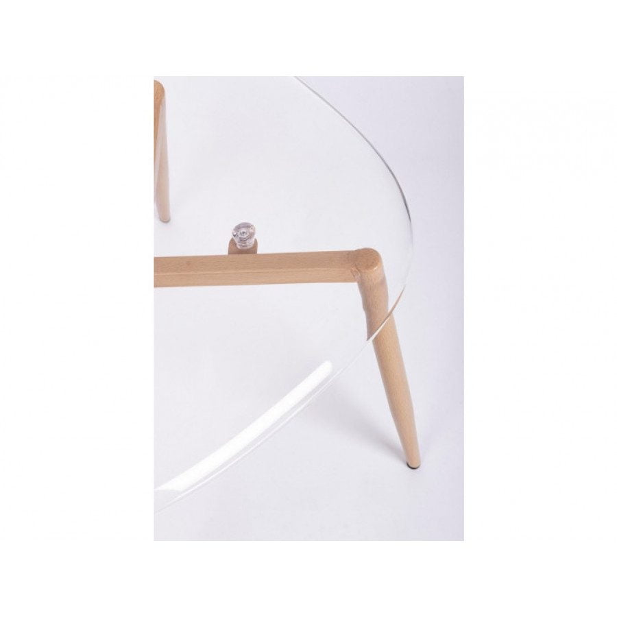 Jedilni stol MANDY je dobavljiv v prozorni barvi, kovinske noge v barvi lesa. Sedalni del iz polipropiena. Dimenzije: širina: 53cm globina: 46cm višina: 82cm