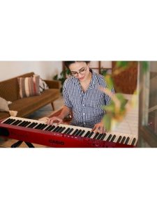 CASIO prenosni električni klavir PX S1000 - Casio PX-S1000 je nov model prenosnega pianina v Privia seriji. Ima izboljšano tipkovnico (scaled hamer action