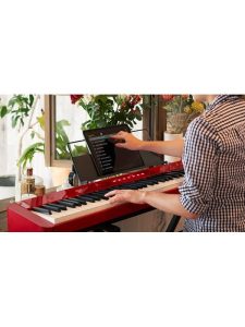 CASIO prenosni električni klavir PX S1000 - Casio PX-S1000 je nov model prenosnega pianina v Privia seriji. Ima izboljšano tipkovnico (scaled hamer action