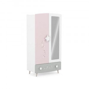 Garderobna omara primerna za otroško sobico. Omara je v kombinaciji bele, roza in sive barve. Narejena je iz MDF materiala in iverala, debeline 15 mm. Omara