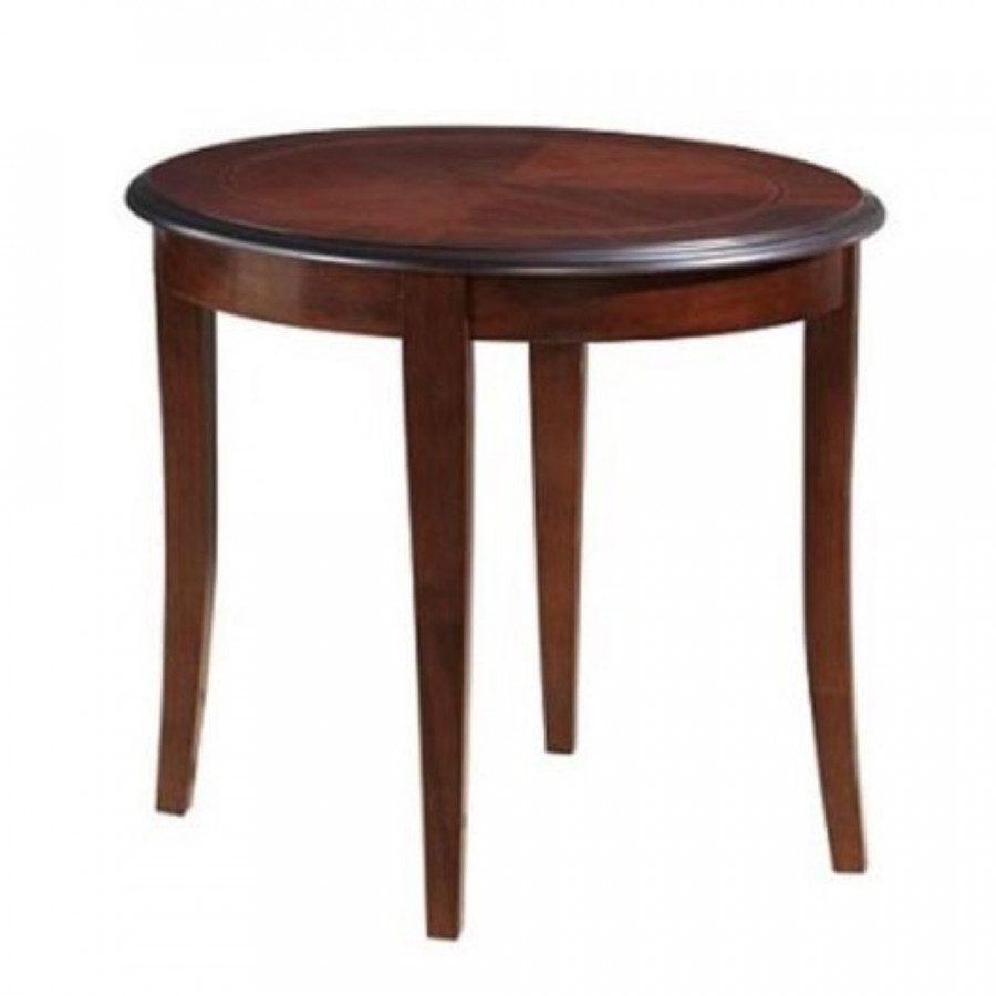 Klasična klubska miza rustikalnega videza na štirih nogah. Miza okrogle oblike je narejena iz masivnega lesa. Idealna za popestritev klasično opremljenega