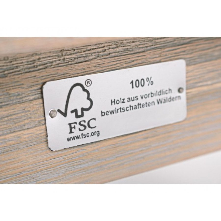 Vrtni trosed BALI - FSC je narejen iz tikovega lesa, končna barva je na vodni osnovi. Blazine z odstranljivo prevleko so narejene iz olefinske tkanine (100%