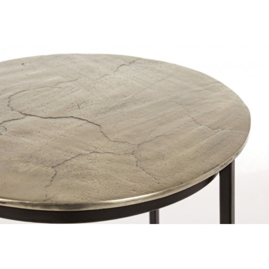 Barski stol AMIRA ORO H77 ima kovinsko konstrukcijo, sedež pa je iz aluminija. Material: - Kovina - Aluminij Barva: - Počen vzorec Dimenzije: širina: Ø36cm