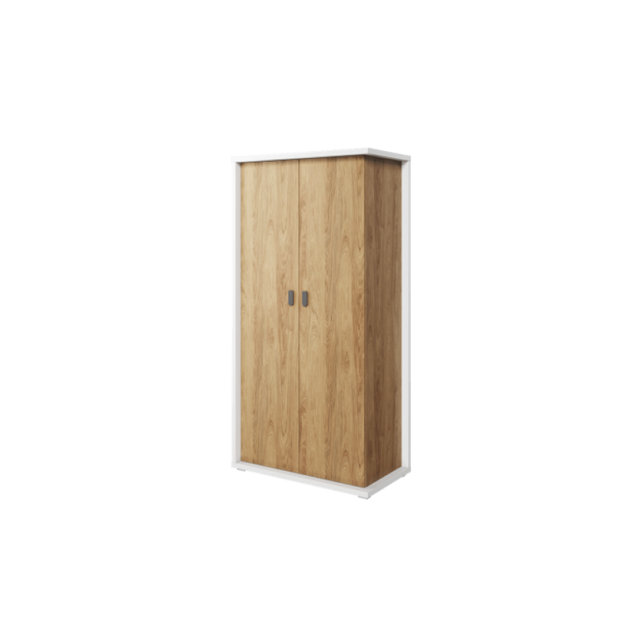 Garderobna omara TRNULJČICA 2 je prostorna dvovratna omara s funkcionalno notranjostjo. Garderobna omara je razdeljena na pol in ustvari prostor za notranjo