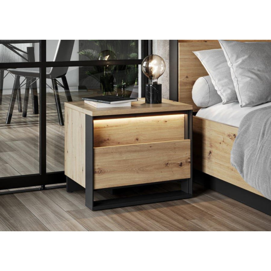 Kompletna spalnica KVIN je narejena iz kvalitetne laminirane plošče s ABS robovi. V ceni je vključena 1 x postelja (postelja ima letveni pod in prostor za