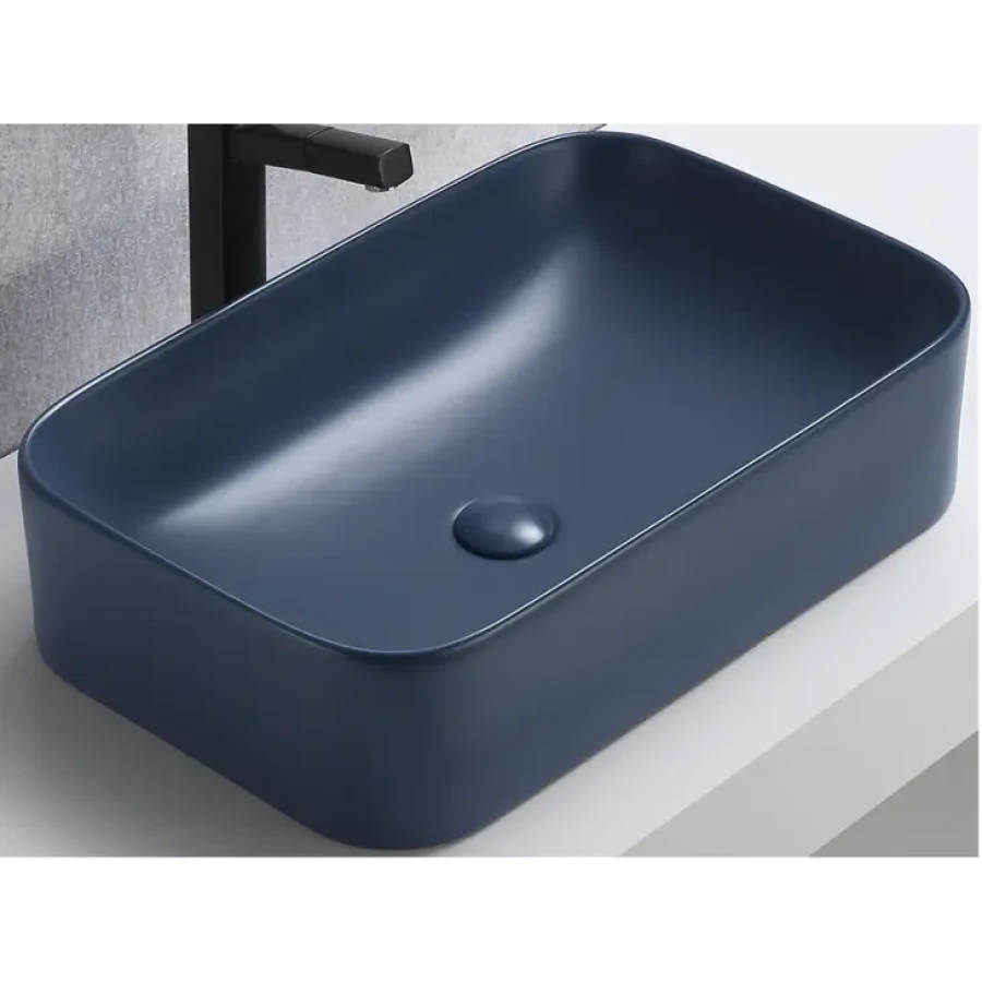 Nadpultni kopalniški umivalnik BEJBA 50 je trpežen umivalnik sodobnih linij. Narejen je iz keramike v dveh različnih mat barvah in se lepo poda v vsakršno