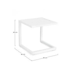 Vrtna mizica HILDE 40X40 LD30 bela je narejena iz aluminija in je prašno barvana (poliester). Material: - Aluminij Barva: - Bela Dimenzije: širina: 40cm