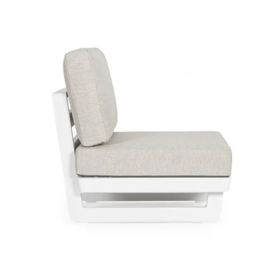 Vrtni fotelj INFINITY WG20 bela ima aluminjasti okvir, prašno barvan (poliester). Sedežna in hrbtna blazina s odstranljivo prevleko iz olefinske tkanine