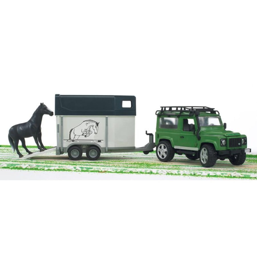 Set vključuje Jeep