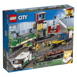 Pripravi LEGO® City 60198 Tovorni vlak in začni prevažati tovore! Uporabi viličarja