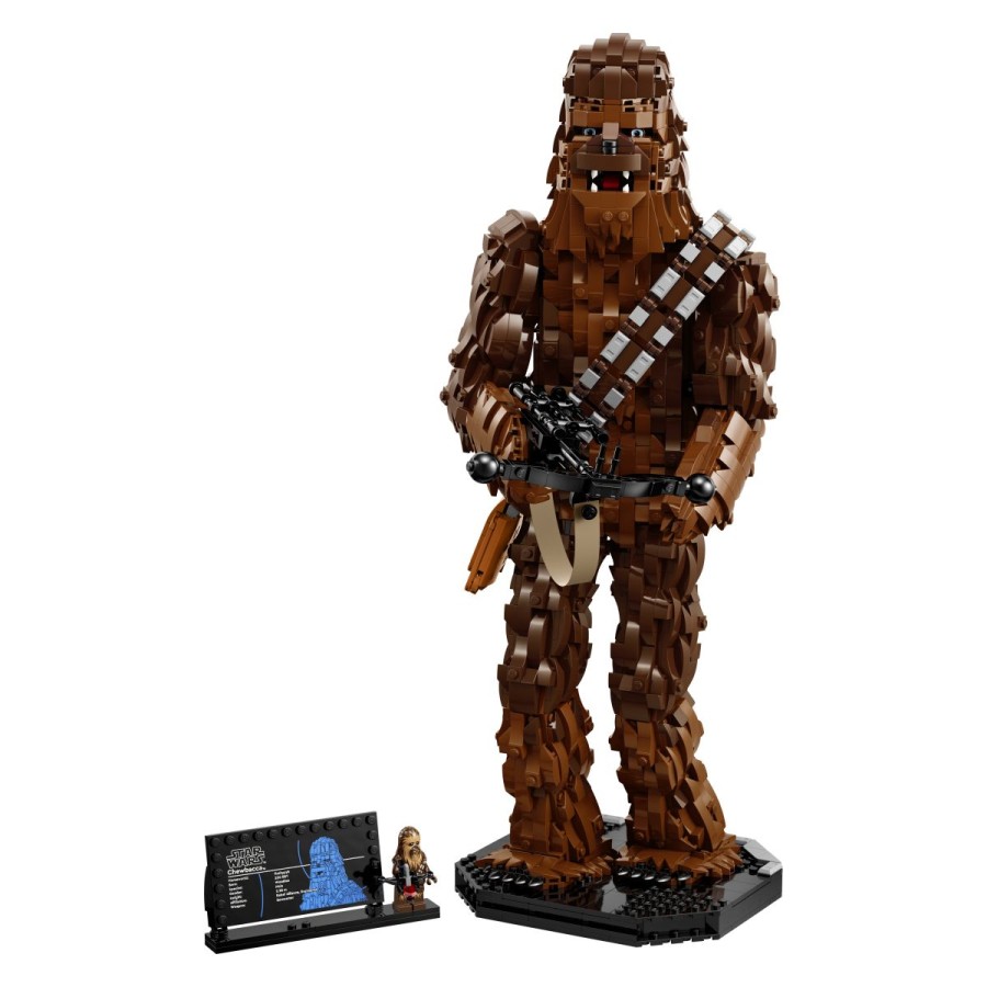 Postavi ga ob informacijsko ploščico in LEGO minifiguro Chewbacce s samostrelom za izstreljevanje žebljičkov za izjemen namizni okras.