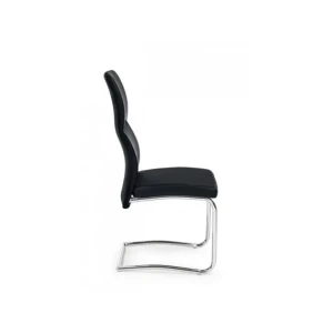 Jedilni stol THELMA črna ima jekleni okvir in kromirane noge. Polnilo je iz poliuretanske pene, oblečen je v umetno usnje. Material: - Jekleni okvir - Krom