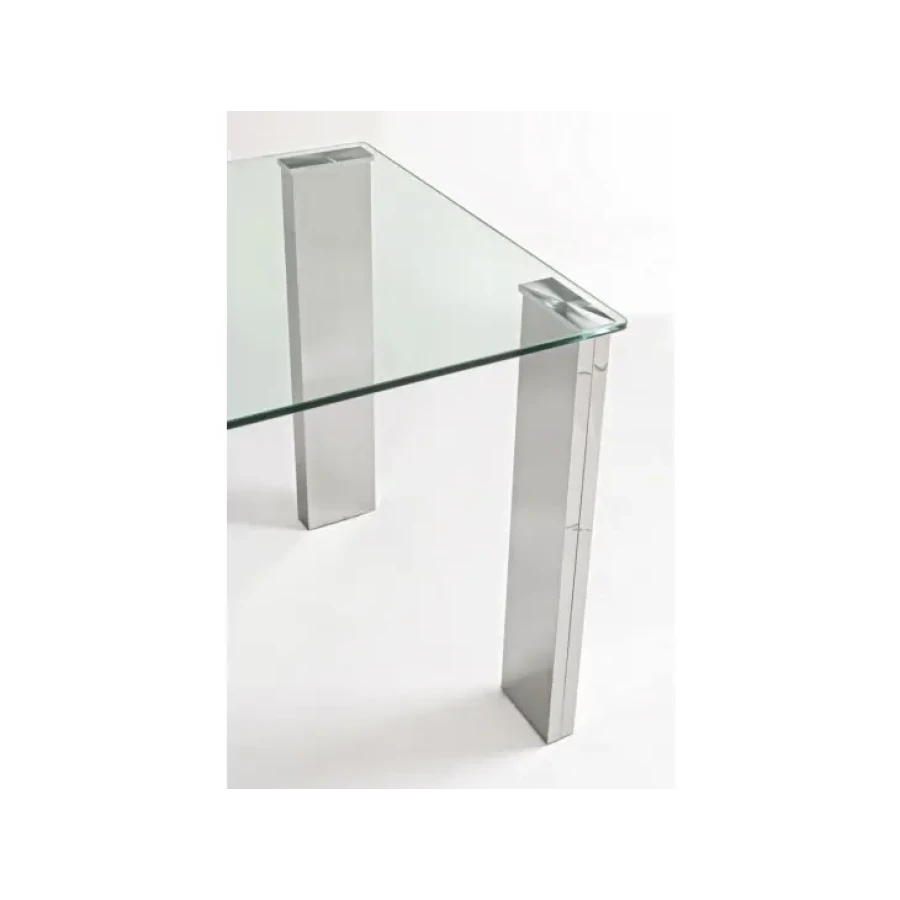 Jedilna miza NEW ARLEY 140X80 je narejena iz MDF-ja objetega v melaminski papir z učinkom lesa. Ima kaljeno steklo debeline 12 mm. Dimenzije: širina: 140cm