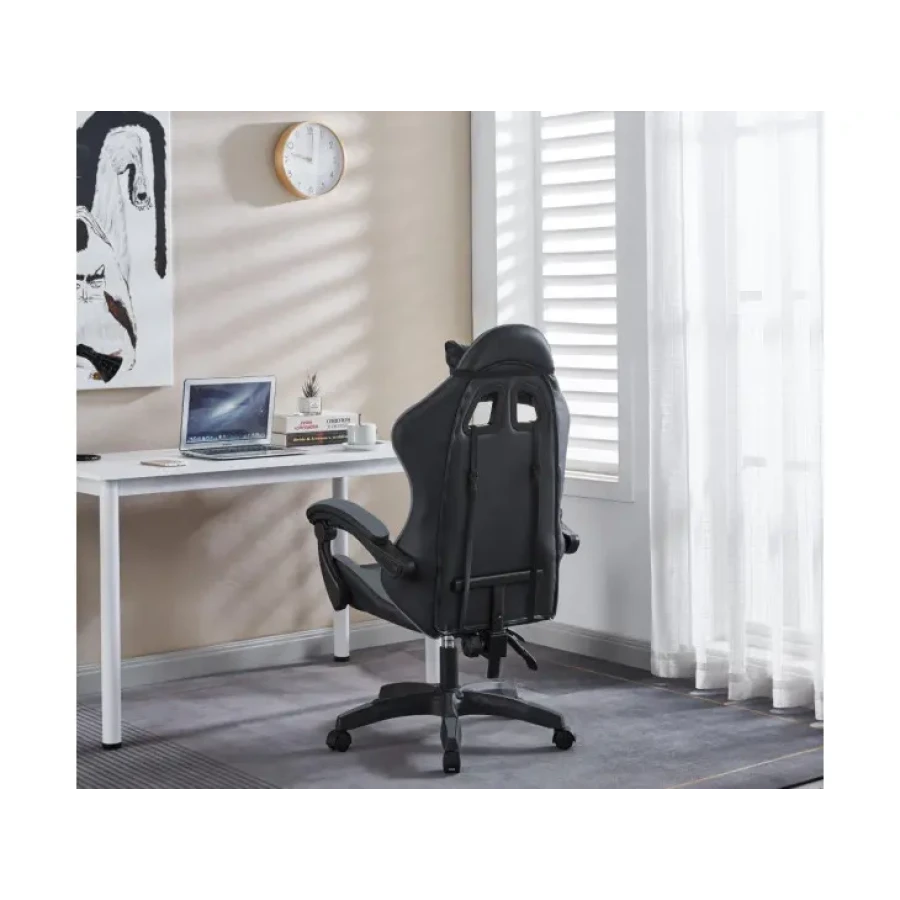 Pisarniški stol DOLY sivo/črno umetno usnje je narejen za udobje prav vsakega posameznika, ki preživi dlje časa za pisarniško mizo. Zaradi kombinacije