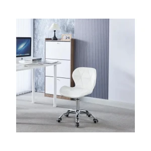Pisarniški stol JANEK v belem umetnem usnju je nastavljiv po višini in in ima kovinsko podnožje. Pisarniški stol se bo prilegal vsakemu domu. Barve: - belo