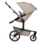 zaščito in ljubezen. Starševe roke so najvarnejši in najtoplejši prostor za malčka. A občasno si mora tudi vsak starš privoščiti malo odmora oziroma oddiha.