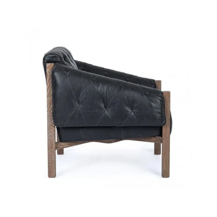 Fotelj HARRISON je dobavljiv v črni barvi. Okvir je iz lesa, prevleka pa iz umetnega usnja. Obloga je iz poliuretanske pene. Barva: - les -jelša - črno