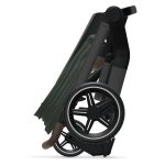 a nadvse udoben. Eleganten in lahek. Ta prefinjen voziček je popoln spremljevalec za raziskovanje urbane džungle. Z velikimi zadnjimi kolesi