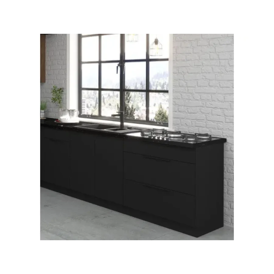 Kuhinjski blok SARA 330 x 300 cm je kuhinja v kombinaciji črne mat in oreh barve. Kuhinja je izdelana iz oplemenitenih ivernih plošč debeline 16 mm in je