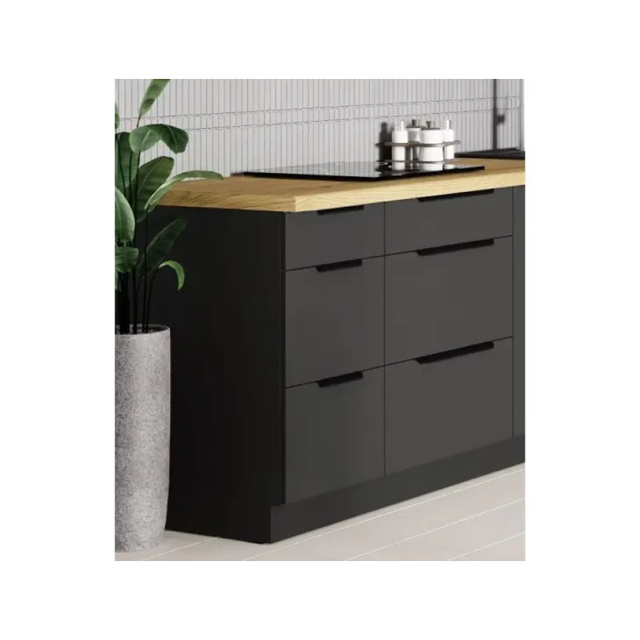 Kuhinjski blok SAŠA 315 x 250 cm je kuhinja v črni mat barvi. Kuhinja je izdelana iz oplemenitenih ivernih plošč debeline 16 mm in je oblečena v dekor,