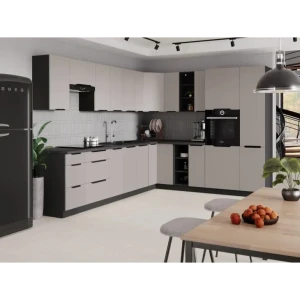 Kuhinjski blok SINTIA 315 x 250 cm je kuhinja v kašmir / črni barvi. Kuhinja je izdelana iz oplemenitenih ivernih plošč debeline 16 mm in je oblečena v