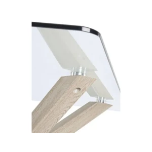 Jedilna miza MAY je sestavljena iz kovinskih nog v videzu lesa in mizne plošče iz kaljenega stekla debeline 10 mm. Dimenzije: širina: 160cm globina: 90cm