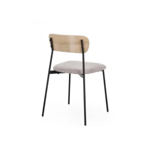 Jedilni stol GENEVIEVE MINK je kvaliteten in eleganten jedilni stol, ki popestri vsak prostor. Okvir in hrbet sta narejena iz hrastovega furnirja z kovinskim