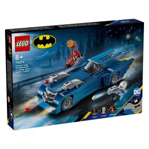 LEGO® Batman™ avtomobilski komplet s 3 minifigurami in Batmobilom™.              Opremi se za dogodivščine
