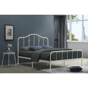 Postelja FIORI je na voljo v dveh dimenzijah. Okvir postelje je iz kovine v beli barvi. Barva: - Bela Material: - Kovina Dimenzije: - Dolžina: 206 cm -