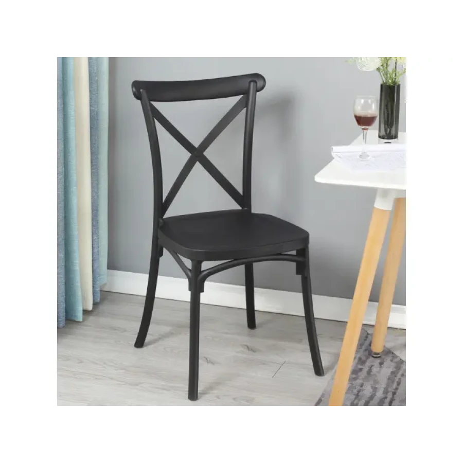 Stol ELEGANCE črn je moderen stol izdelan iz polipropilena, kateremu so dodana steklena vlakna za še večjo trdnost. Stol je namenjen tako za notrajne kot