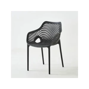 Stol OCEAN črn je moderen stol izdelan iz polipropilena, kateremu so dodana steklena vlakna za še večjo trdnost. Stol je namenjen tako za zunanjo uporabo