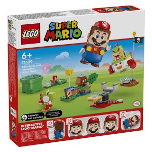 Sodeluj z LEGO® Mariom™ za interaktivno pustolovščino z zbiranjem kovancev! Začni pri Start Pipe in pozdravi Yoshija. Premagaj Goomba in skoči na Block